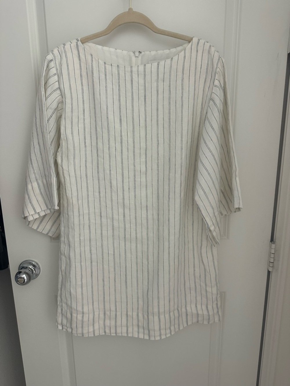 Banana Republic White Linen Mini dress or Tunic with Thin Gray Stripes